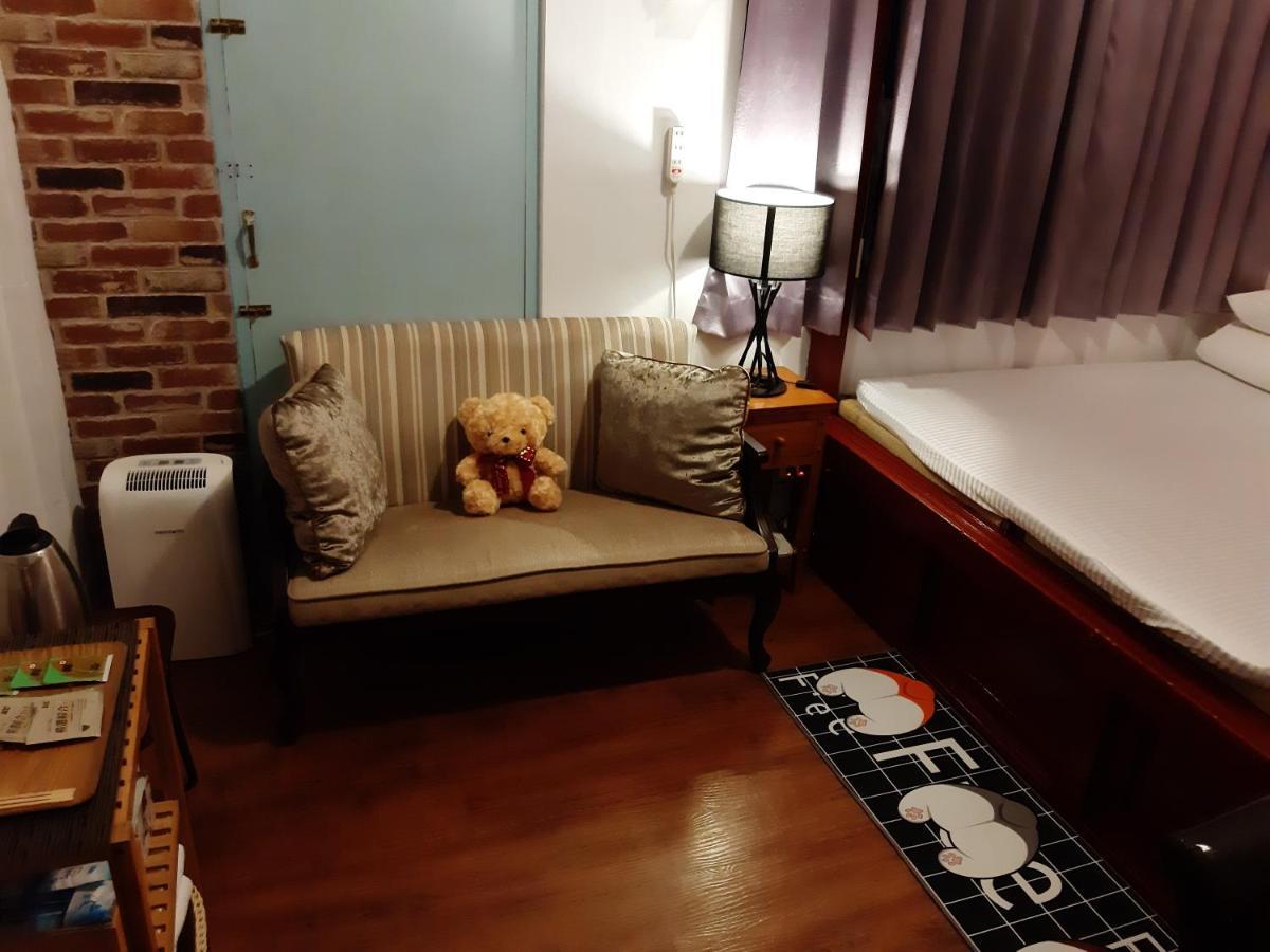 Gratitude Apartment ไถหนาน ภายนอก รูปภาพ